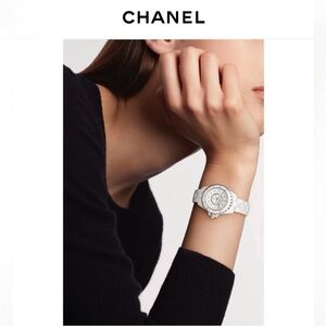 CHANEL J12 WATCH, 29 MM 100% Authentic New w/o  packaging 8 diamond 0.04 carat